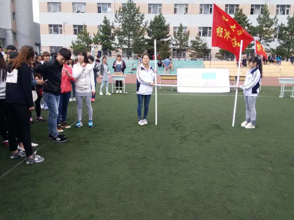 心理趣味游戏准备就绪(摄影:赵蕊)